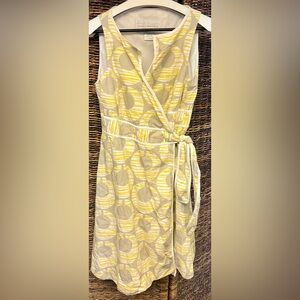 Lesley Evers- Yellow Wrap Dress, Size:‎ Medium, pattern